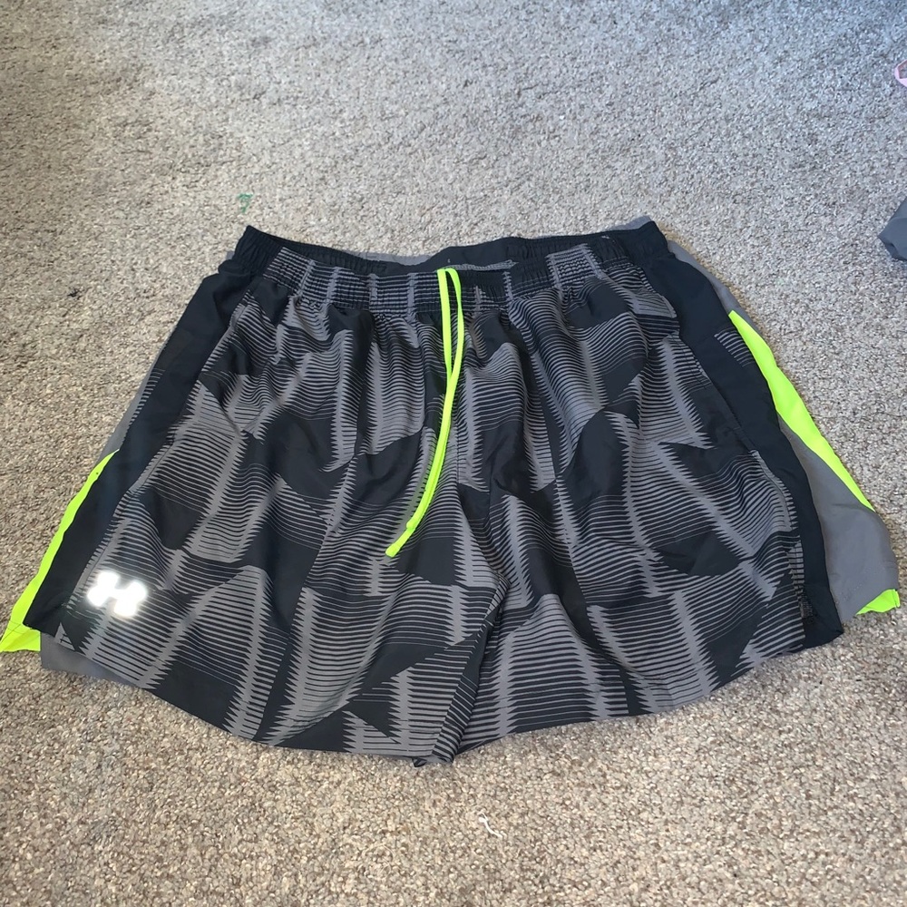 XL UNDER ARMOUR SHORTS BUNDLE